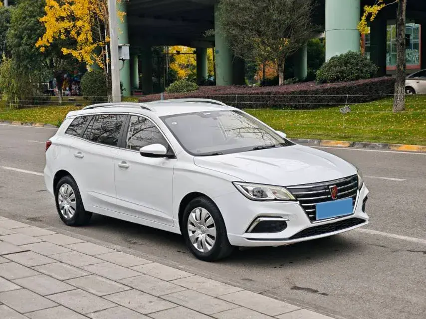 2018 ROEWE EI5 thumbnail 3