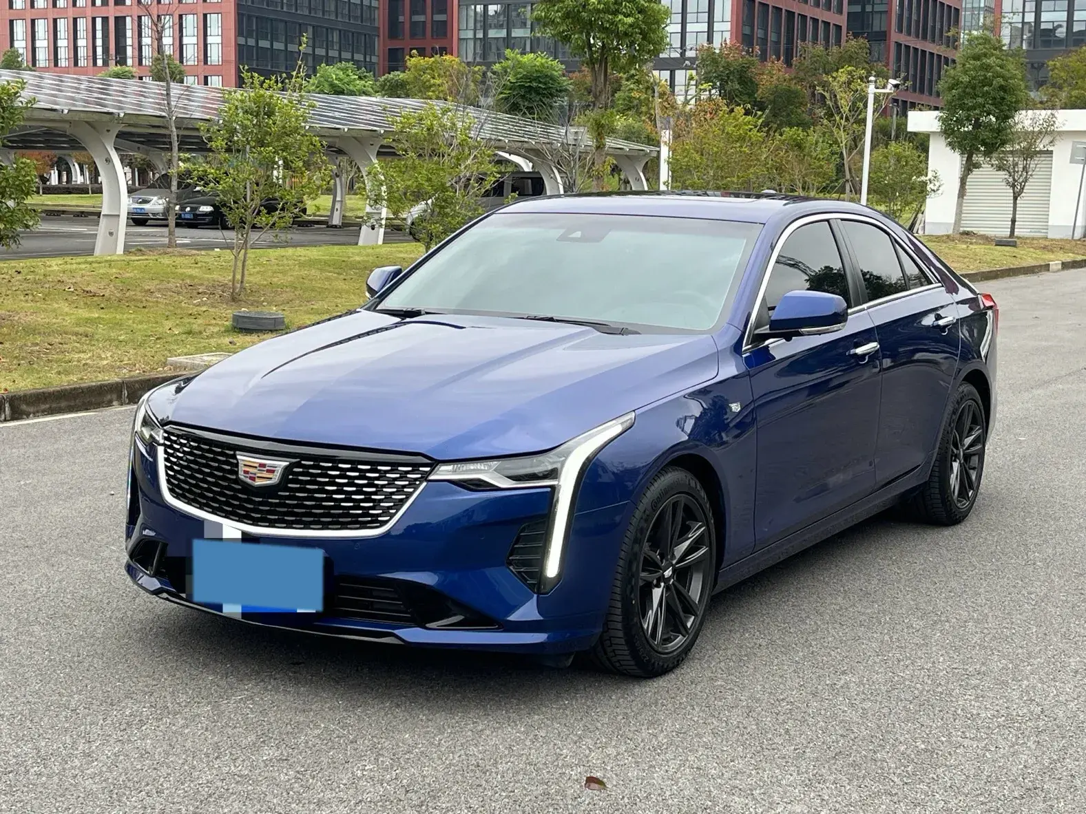 2023 CADILLAC CT4 view 1