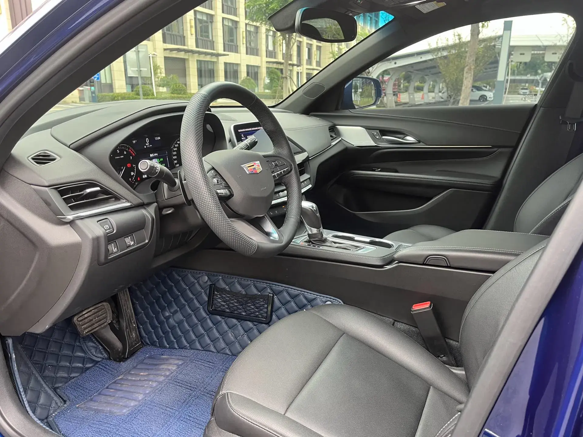 2023 CADILLAC CT4 thumbnail 2