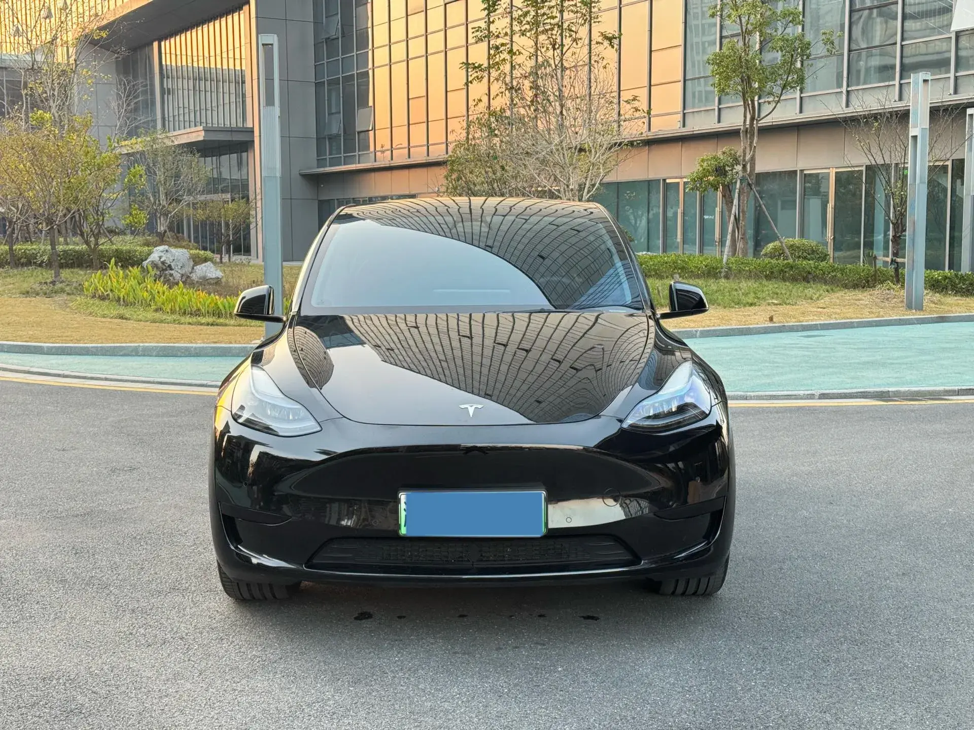 2022 TESLA MODEL thumbnail 2