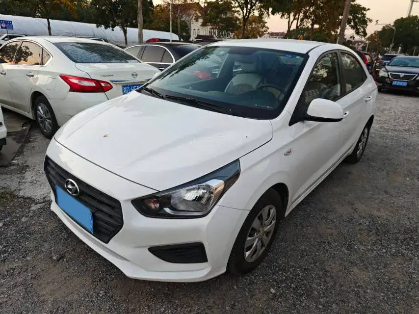 2020 Hyundai Reina 1.4L 95HP L4 5MT