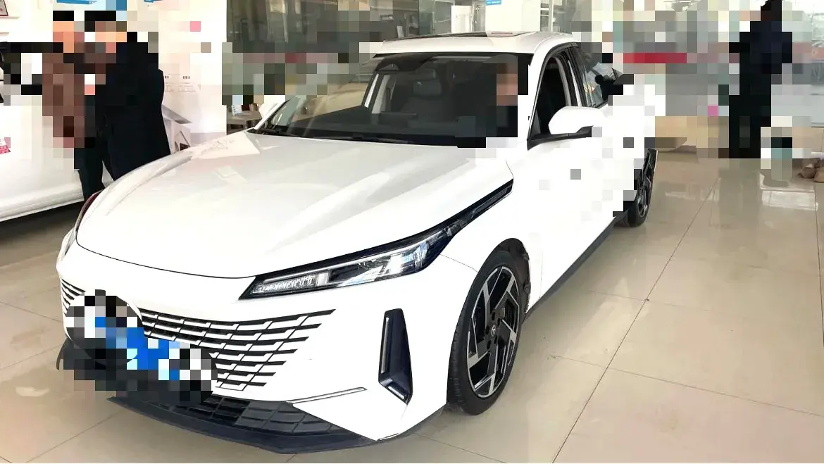 2023 ChangAn Lamore 1.5T 170HP L4 7DCT