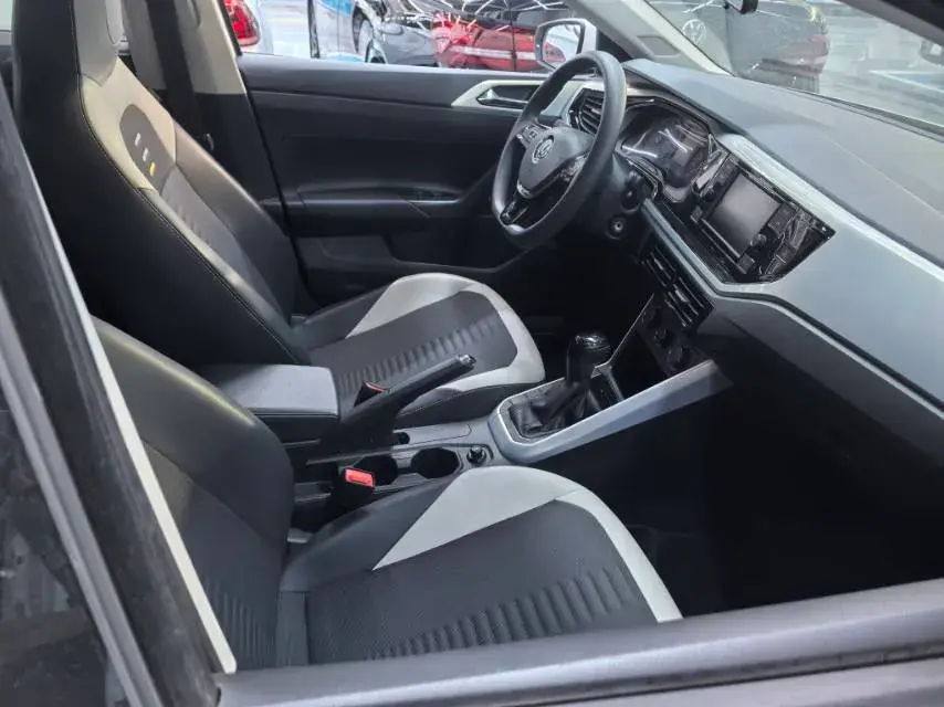 2019 VOLKSWAGEN POLO thumbnail 3