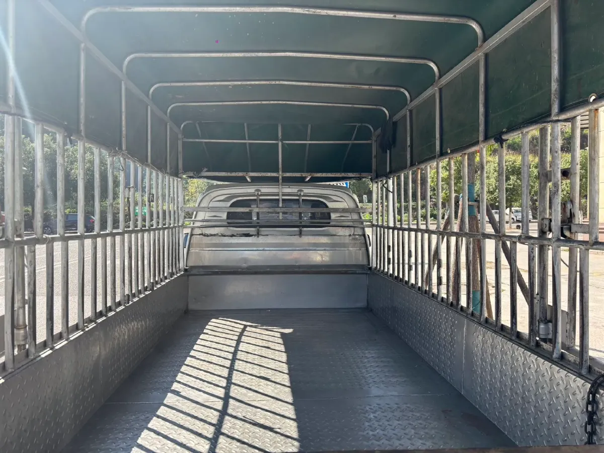 2021 WuLing RongGuang New Truck 1.8L 125HP L4 5MT,autocango,china used car exporter,china ev exporter,chinese used car exporter,chinese used ev exporter