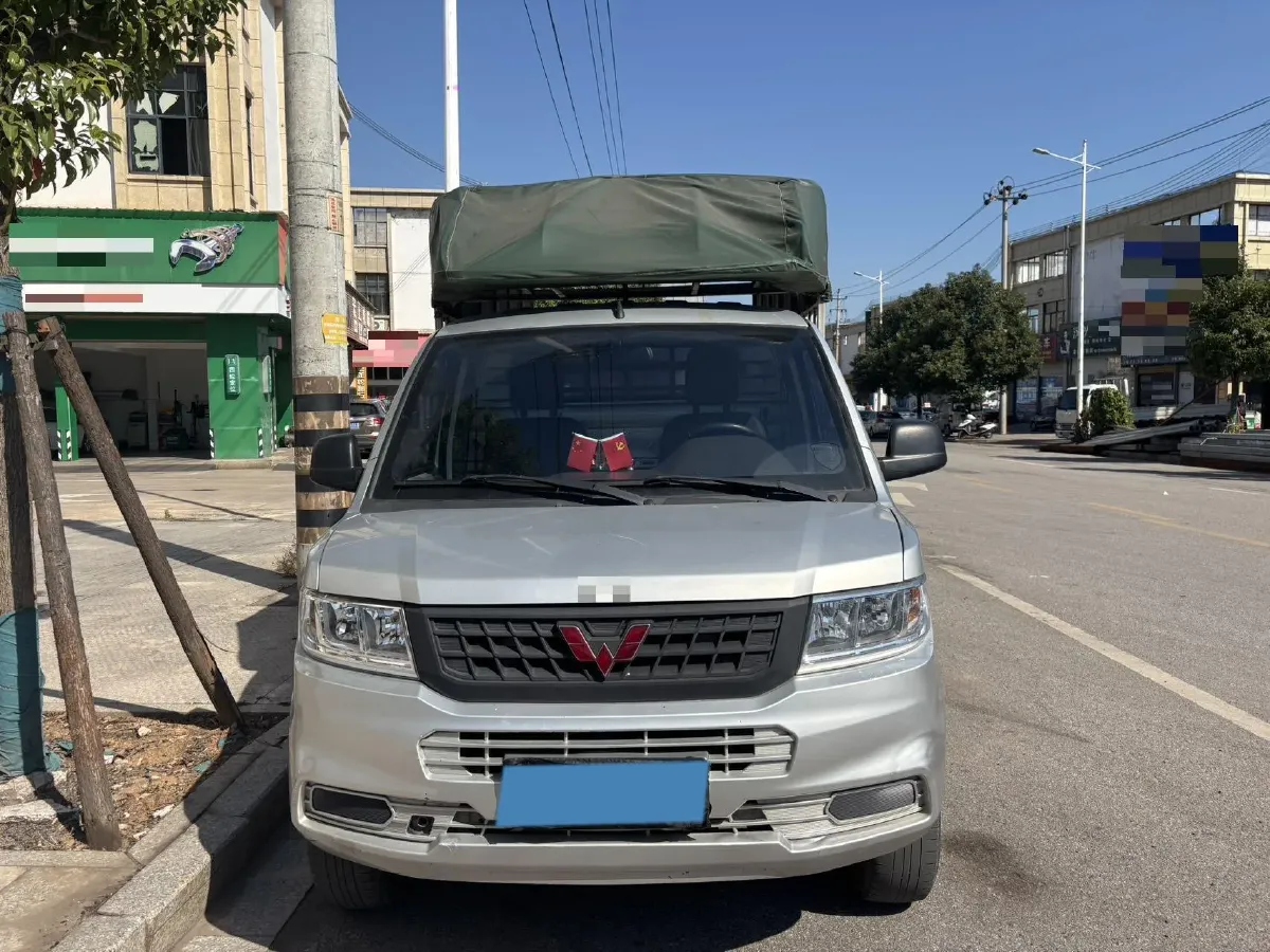 2021 WuLing RongGuang New Truck 1.8L 125HP L4 5MT,autocango,china used car exporter,china ev exporter,chinese used car exporter,chinese used ev exporter