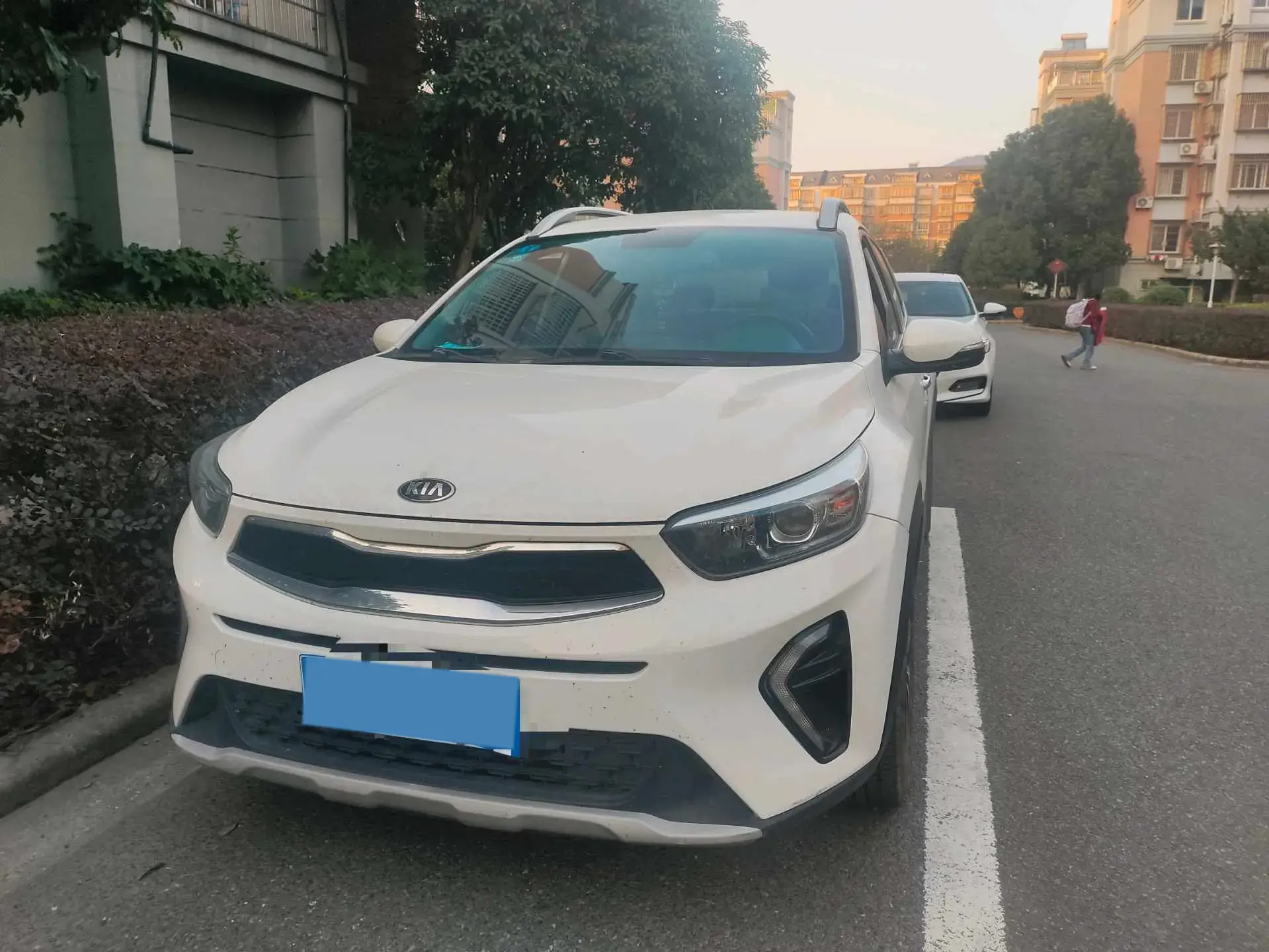 2019 KIA KX1 view 1