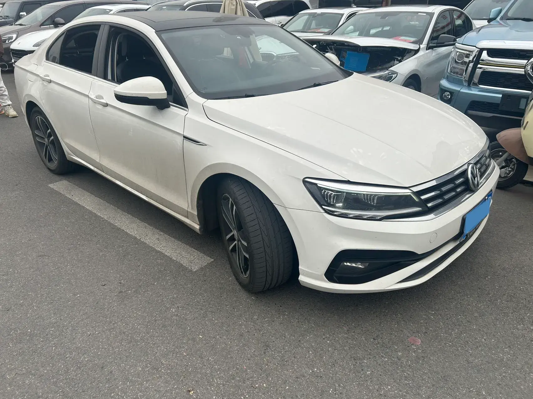 2021 VOLKSWAGEN LAMANDO thumbnail 2