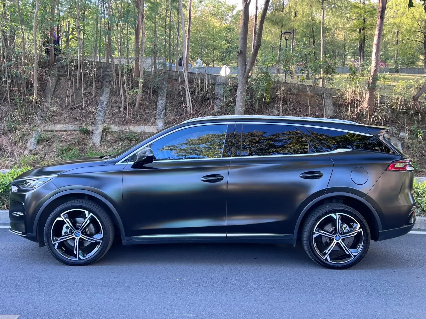 2021 BYD TANG thumbnail 3