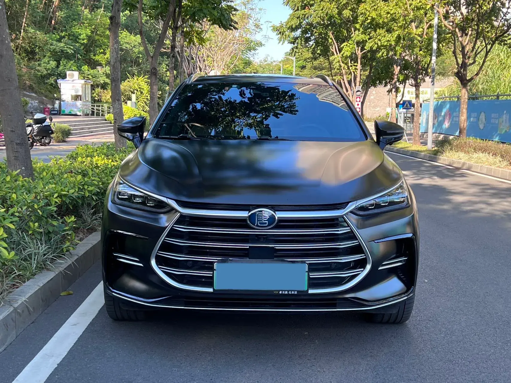 2021 BYD TANG thumbnail 2