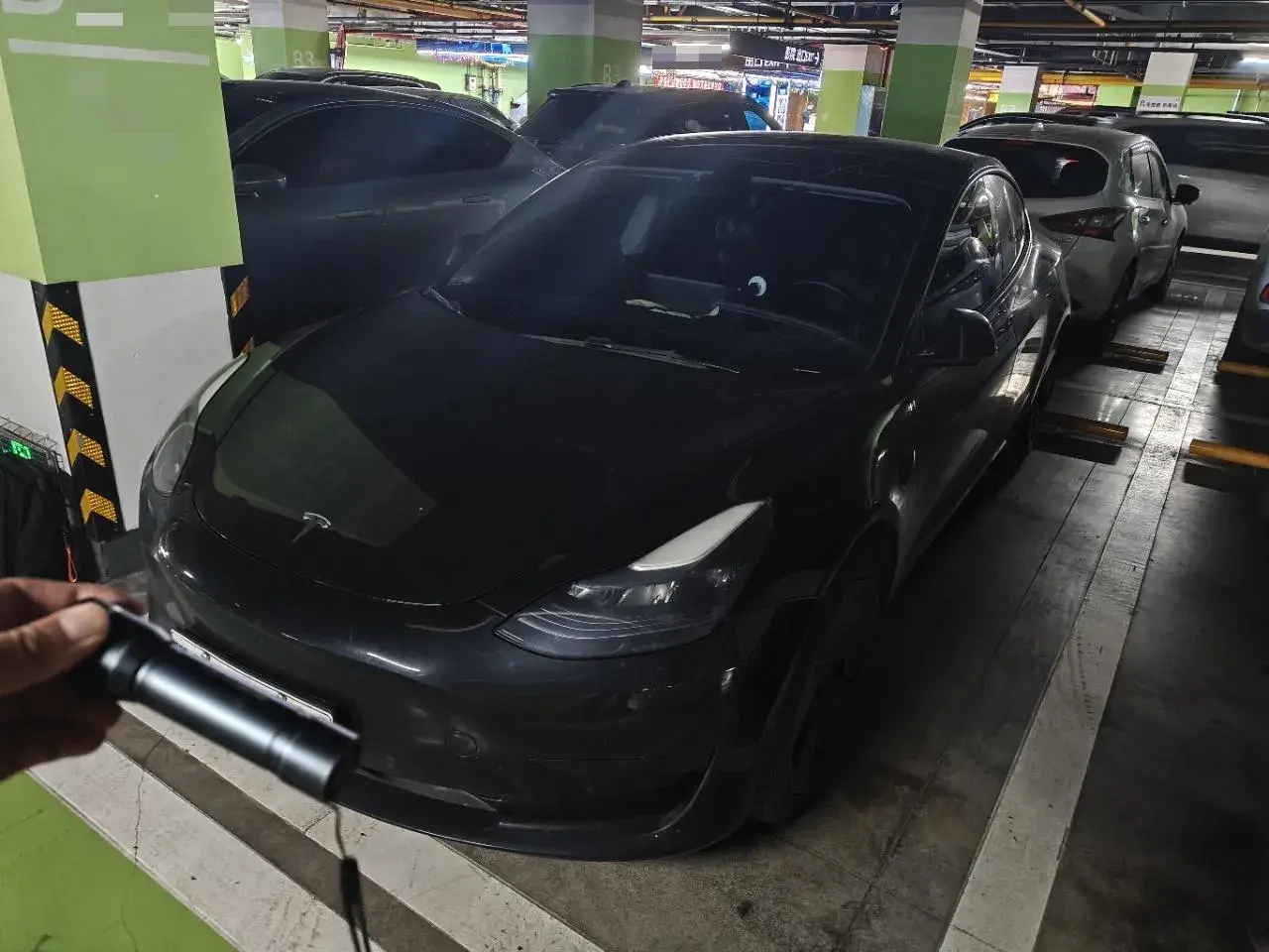 2022 TESLA MODEL view 1