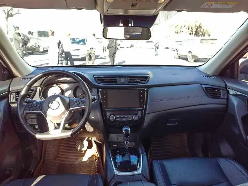 2022 NISSAN X-TRAIL thumbnail 4