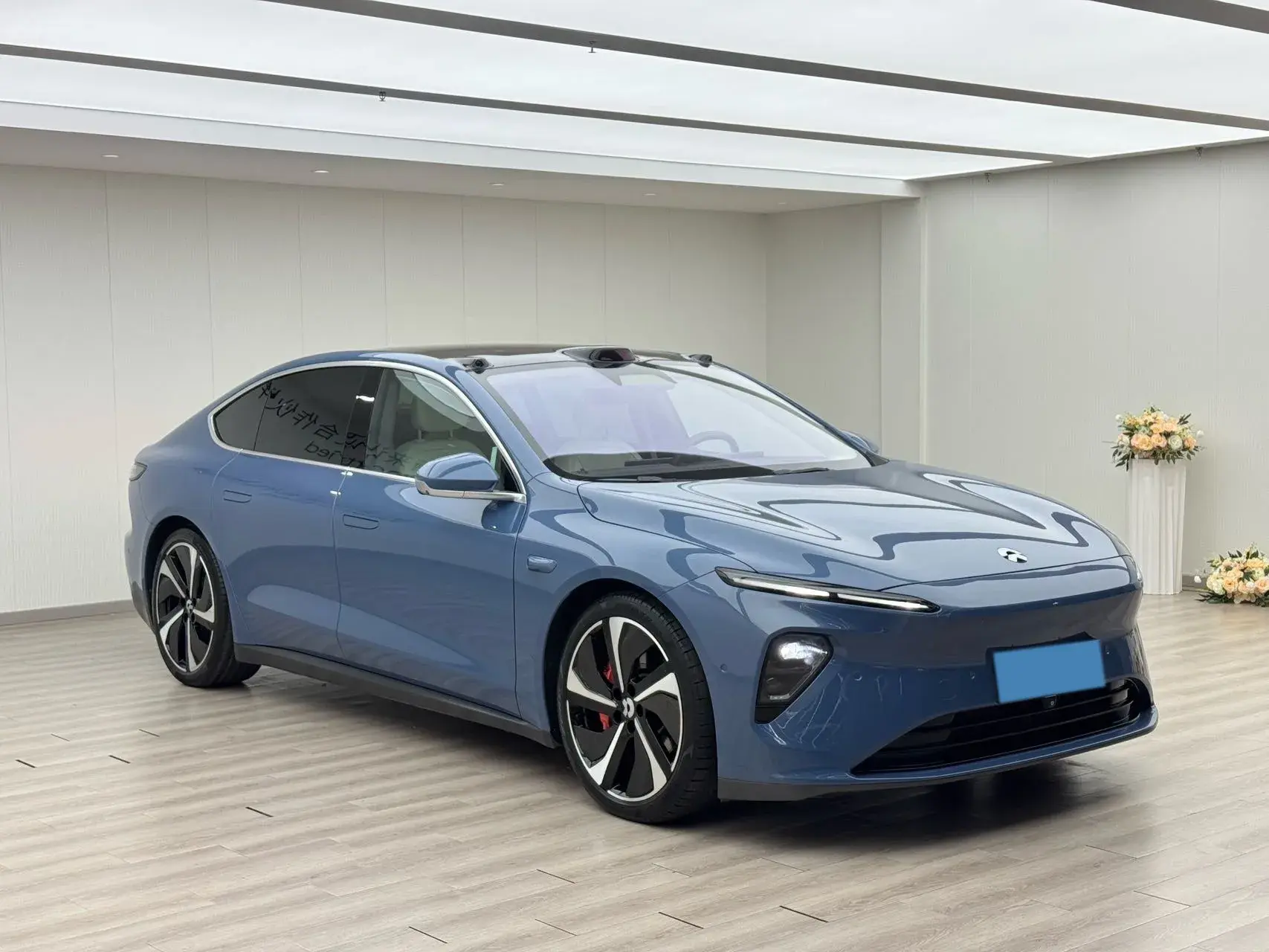 2022 NIO ET7 thumbnail 4