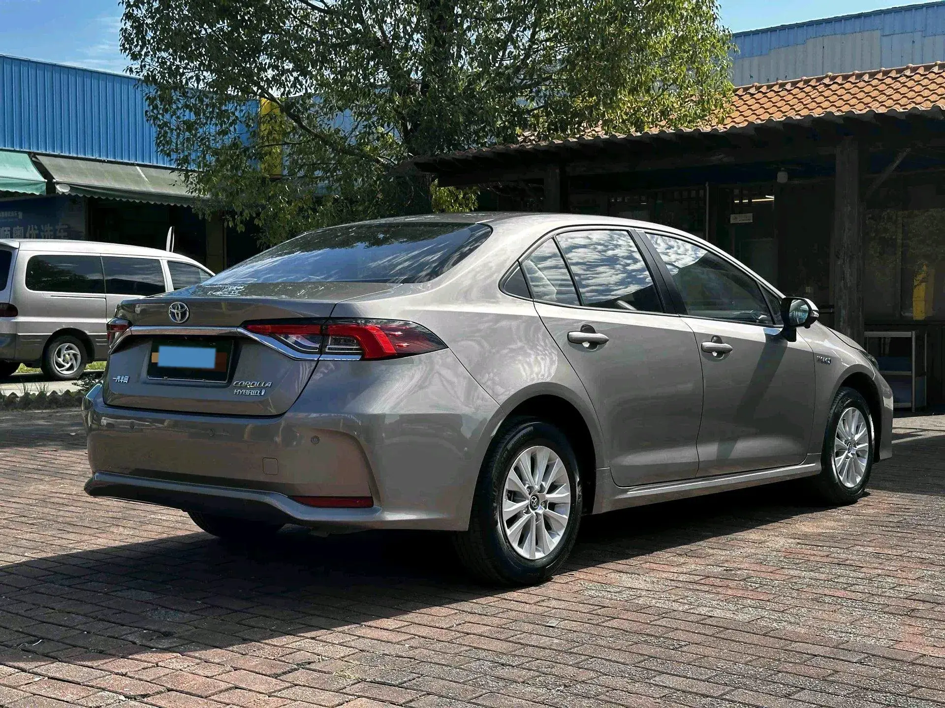 2021 TOYOTA COROLLA thumbnail 2