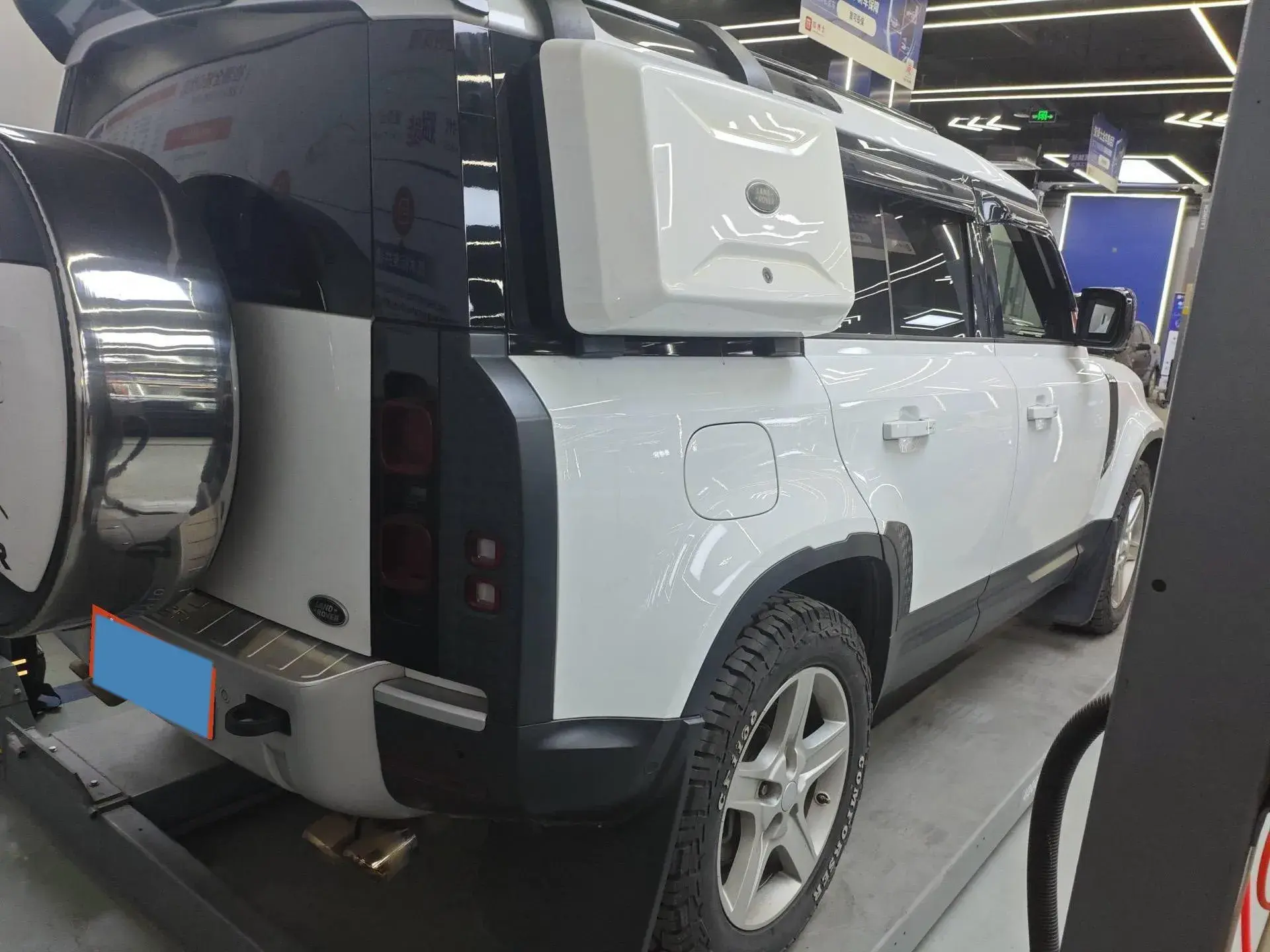 2020 LAND ROVER thumbnail 2