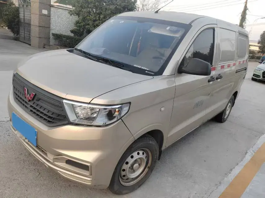 2018 WuLing RongGuang V 1.5L 112HP L4 5MT