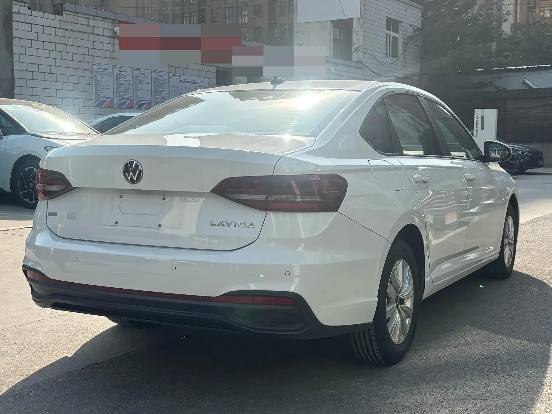 2023 VOLKSWAGEN LAVIDA thumbnail 4