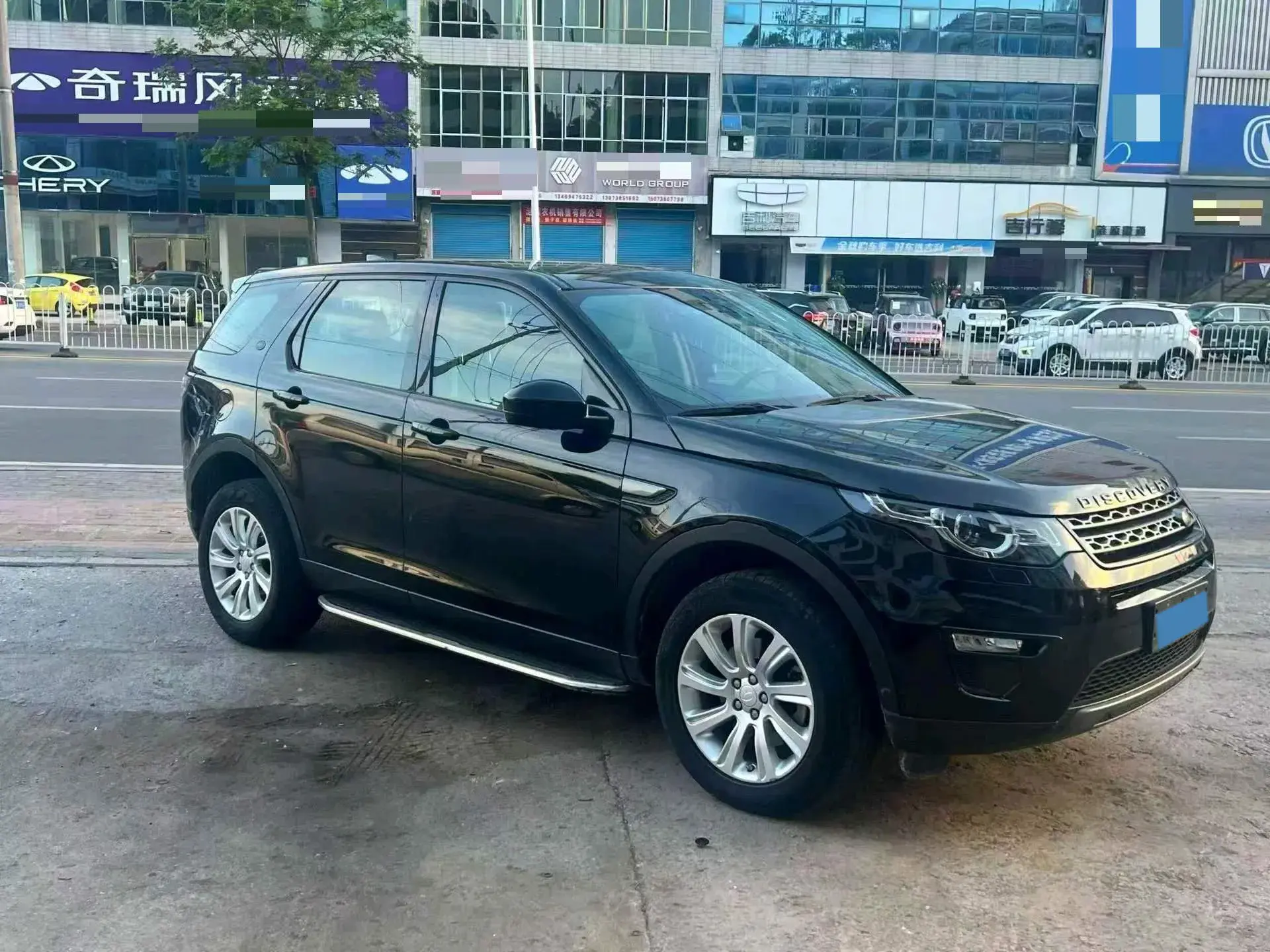 2018 LAND ROVER thumbnail 3