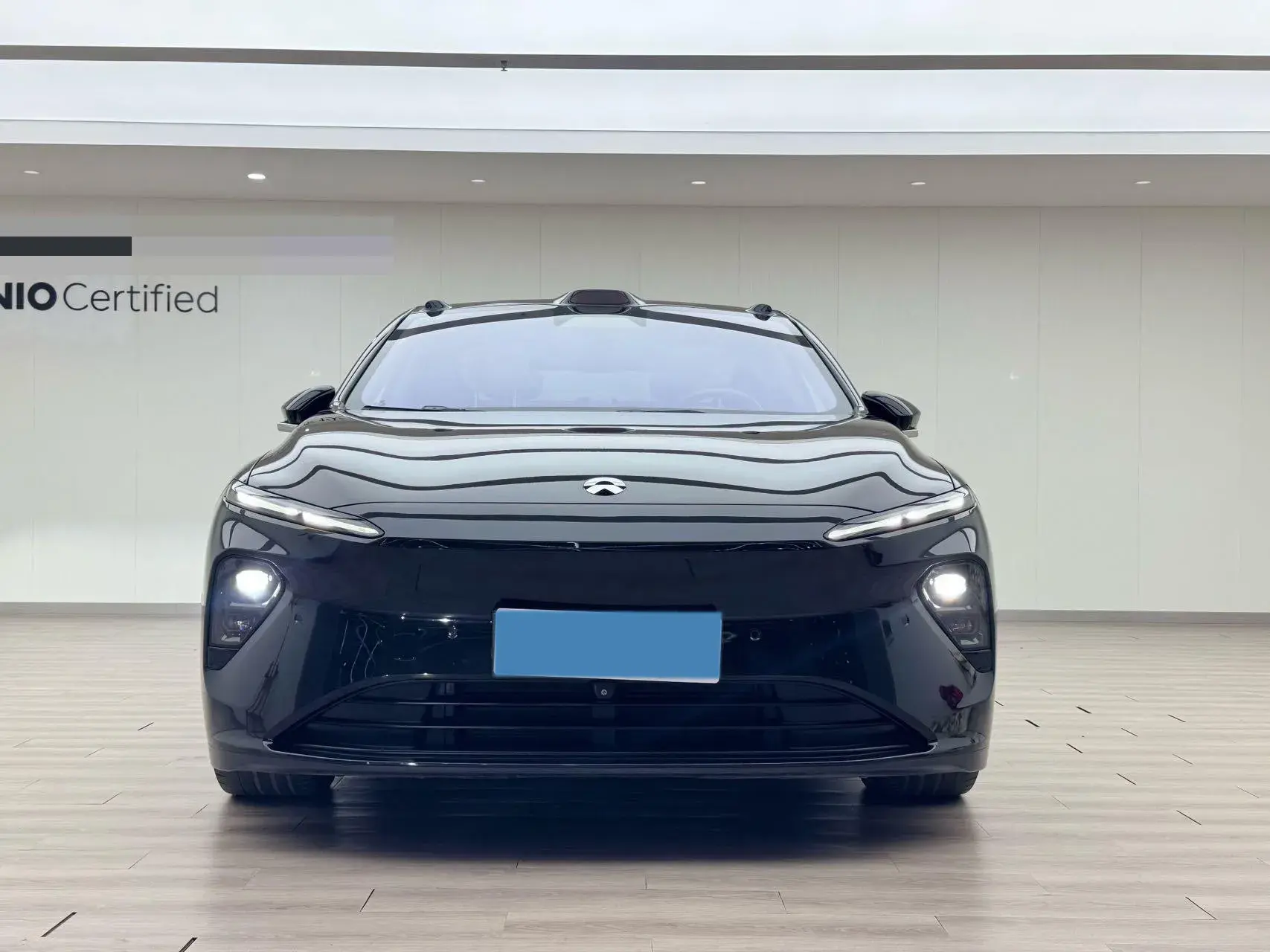 2022 NIO ET7 thumbnail 3