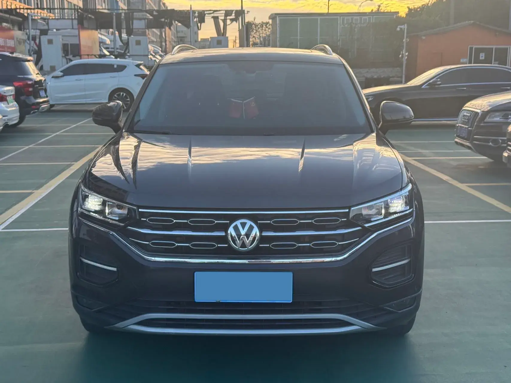 2021 VOLKSWAGEN TAYRON thumbnail 2