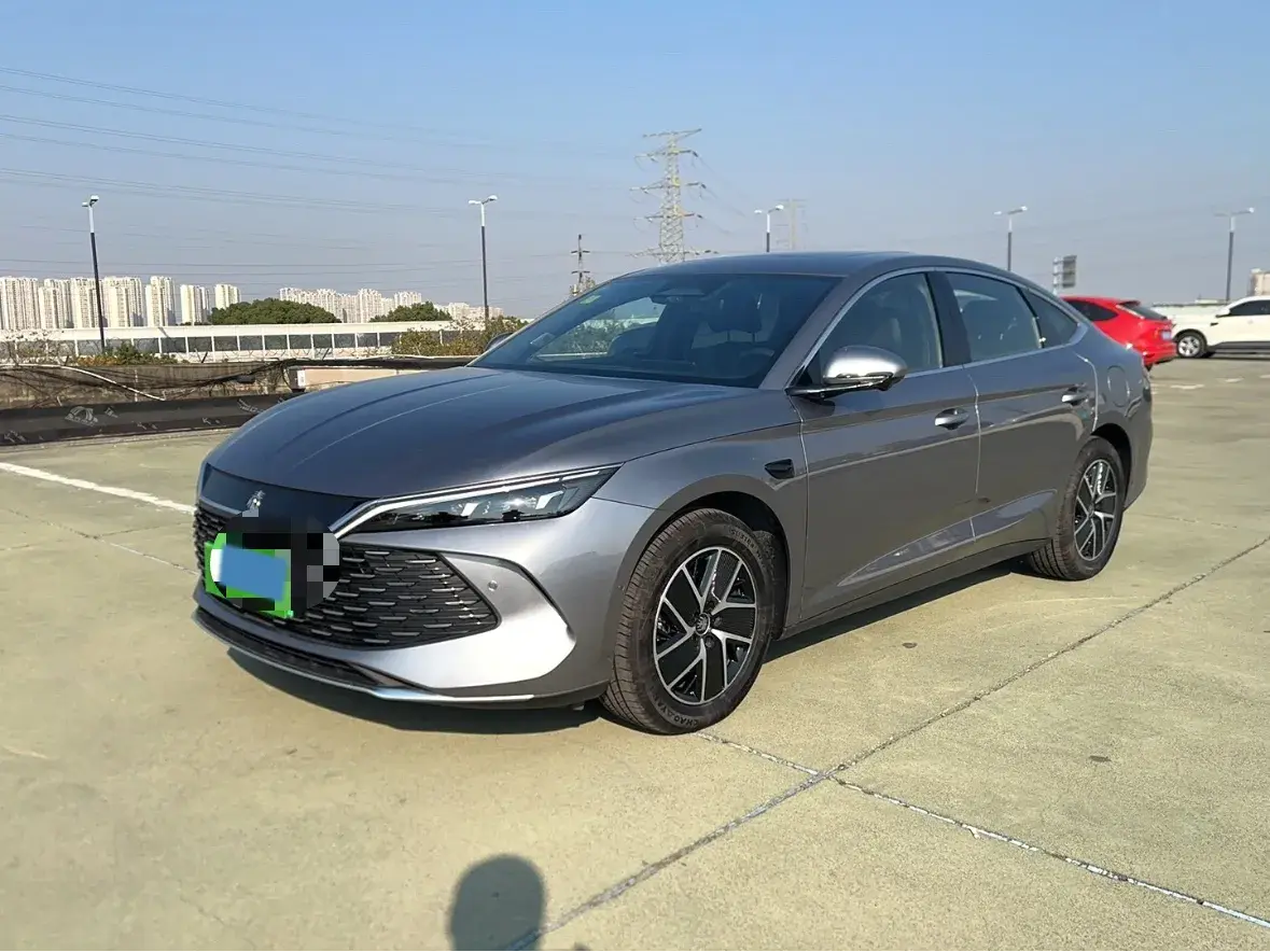 2025 BYD QINL view 1