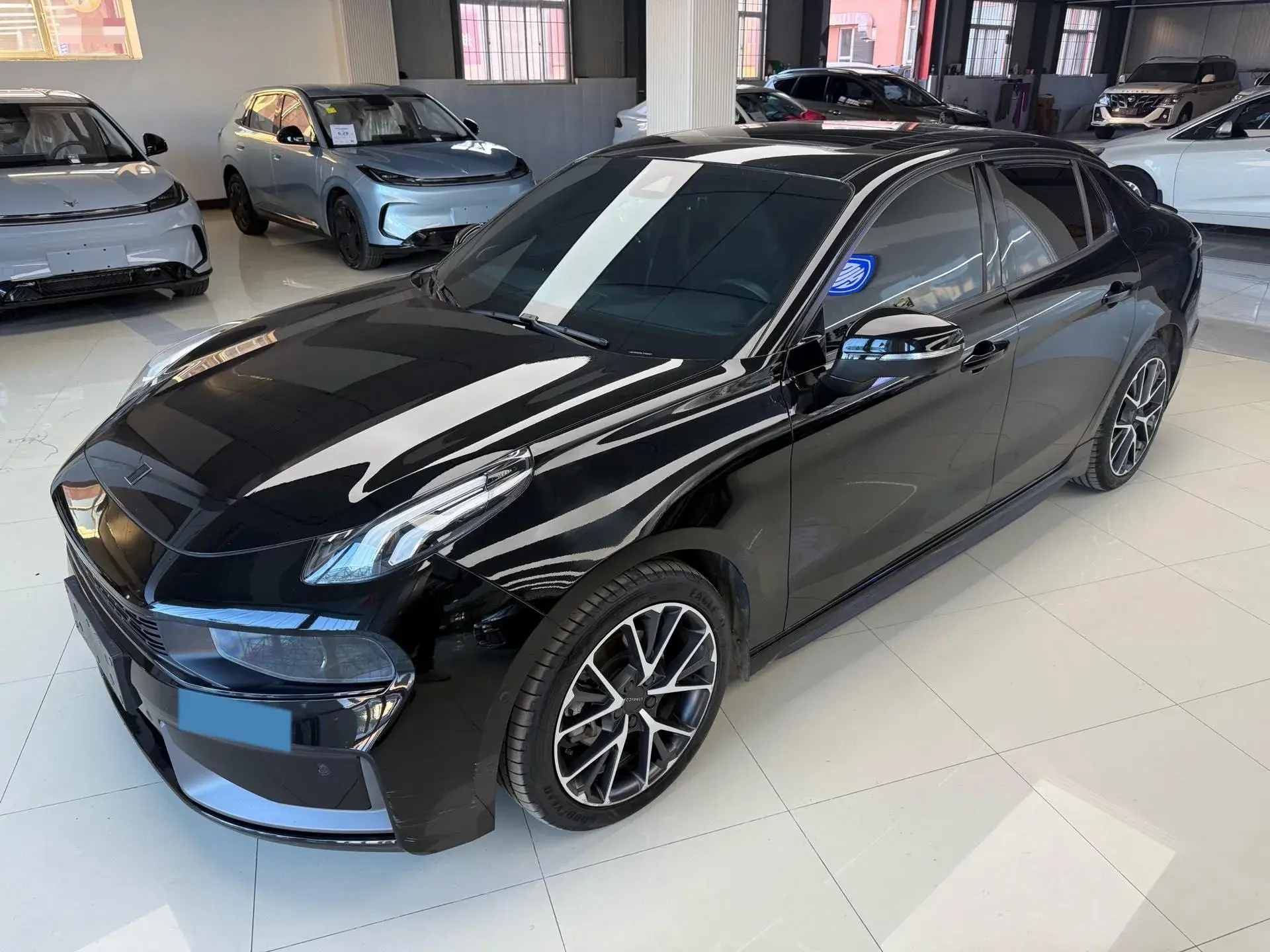 2021 LYNK&CO 03 view 1