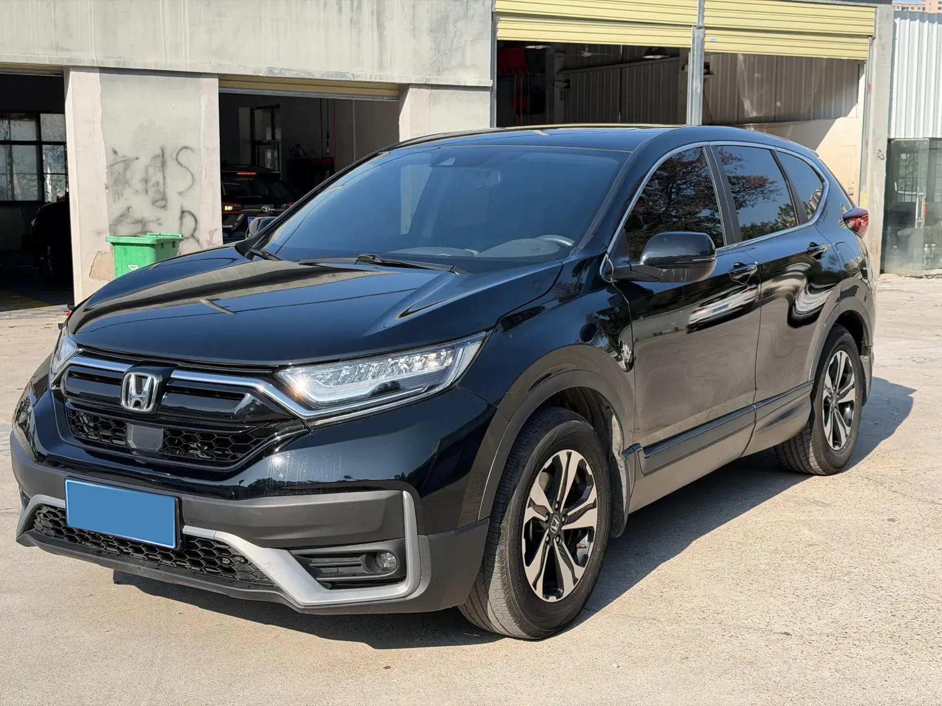 2021 HONDA CR-V view 1