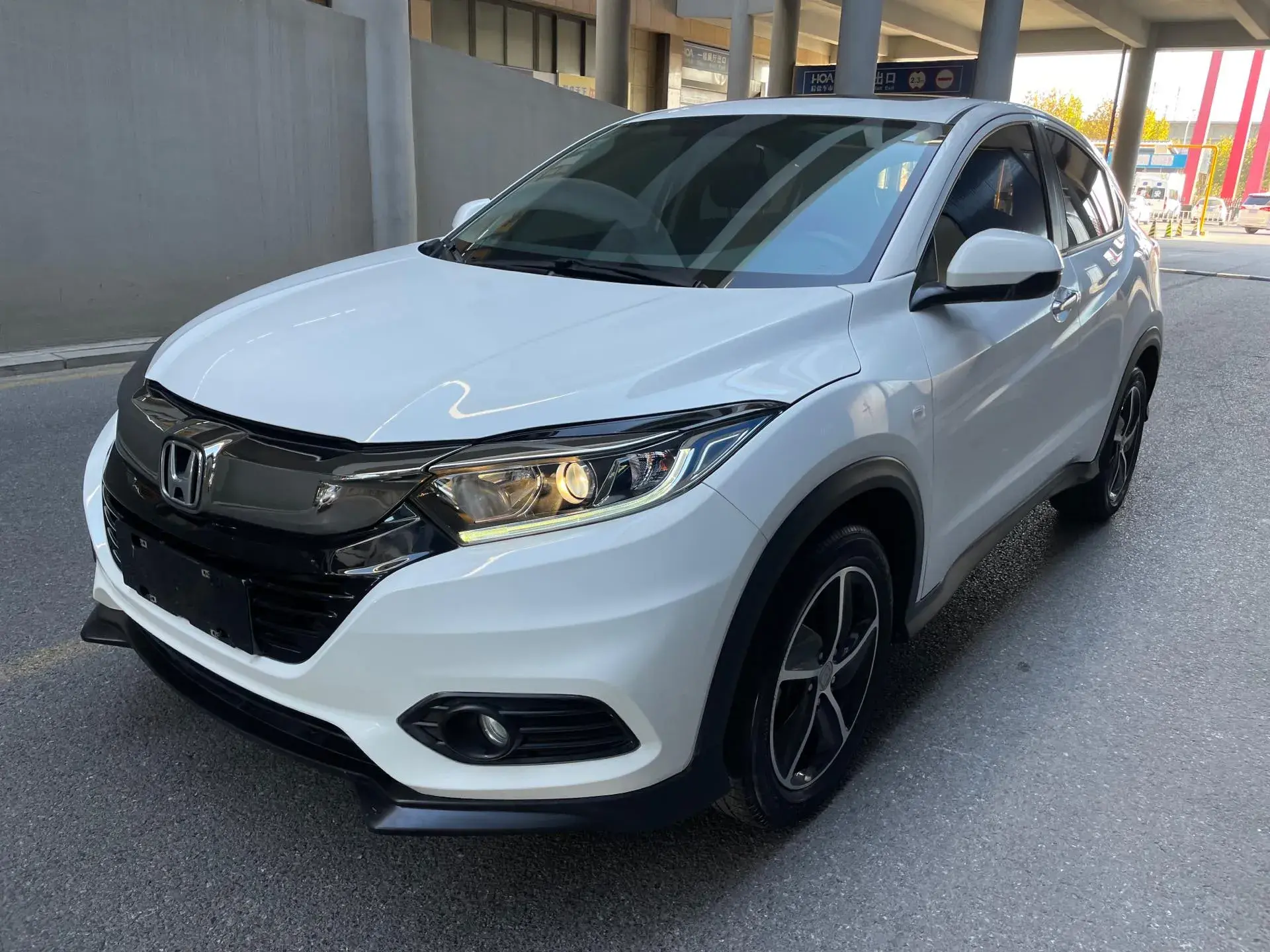 2020 HONDA VEZEL view 1