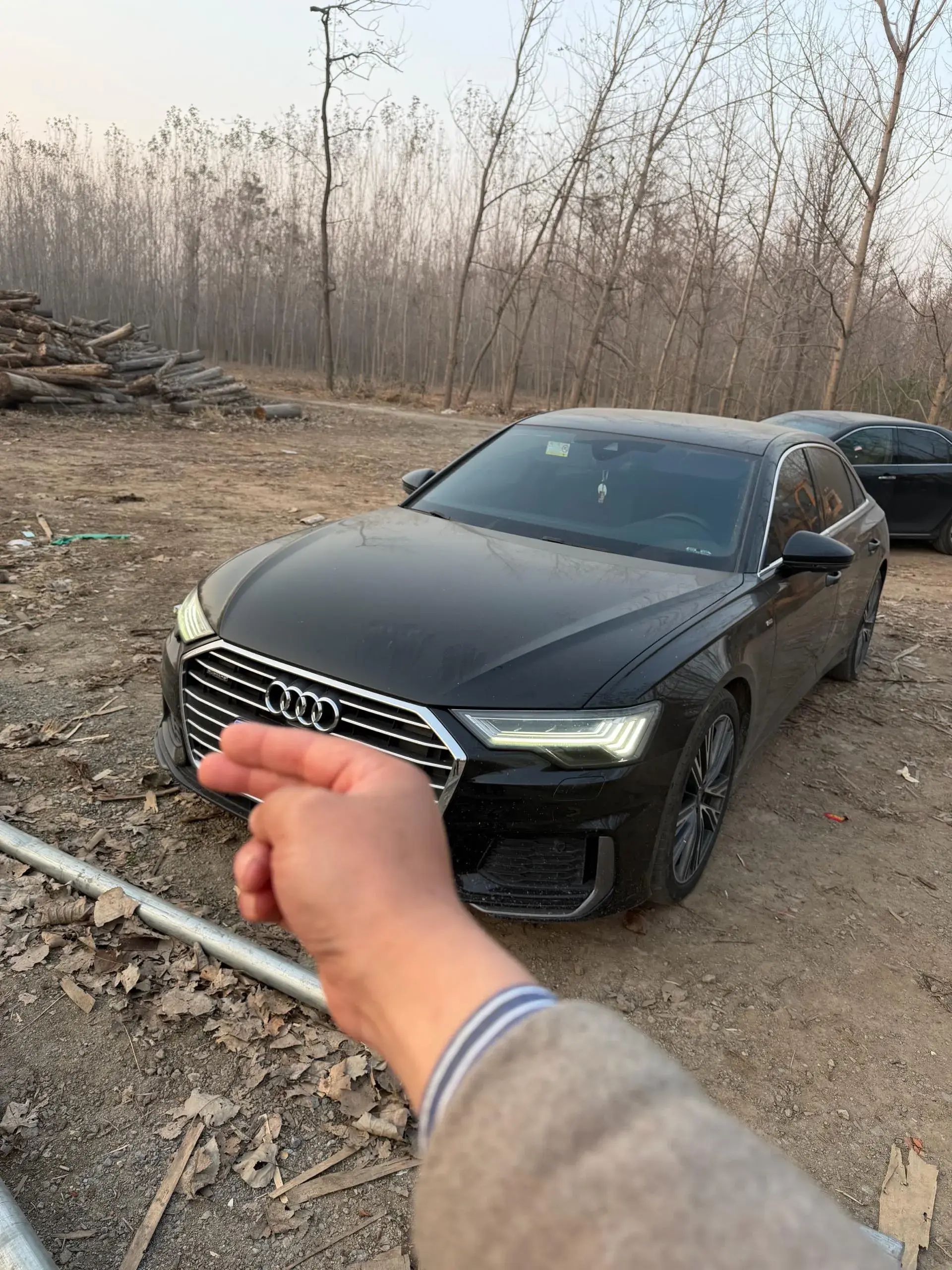 2022 AUDI A6L view 1