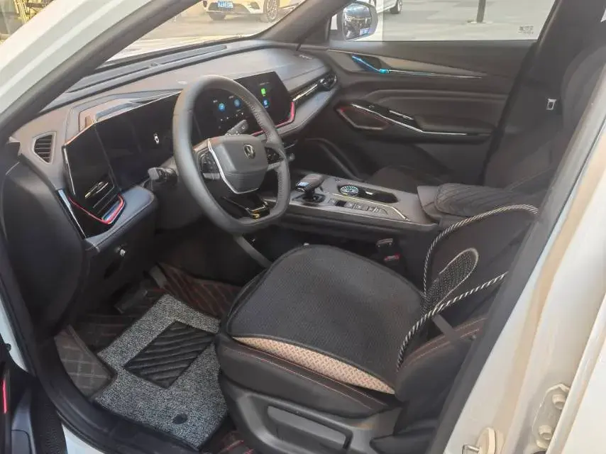 2025 CHANGAN X5 thumbnail 3