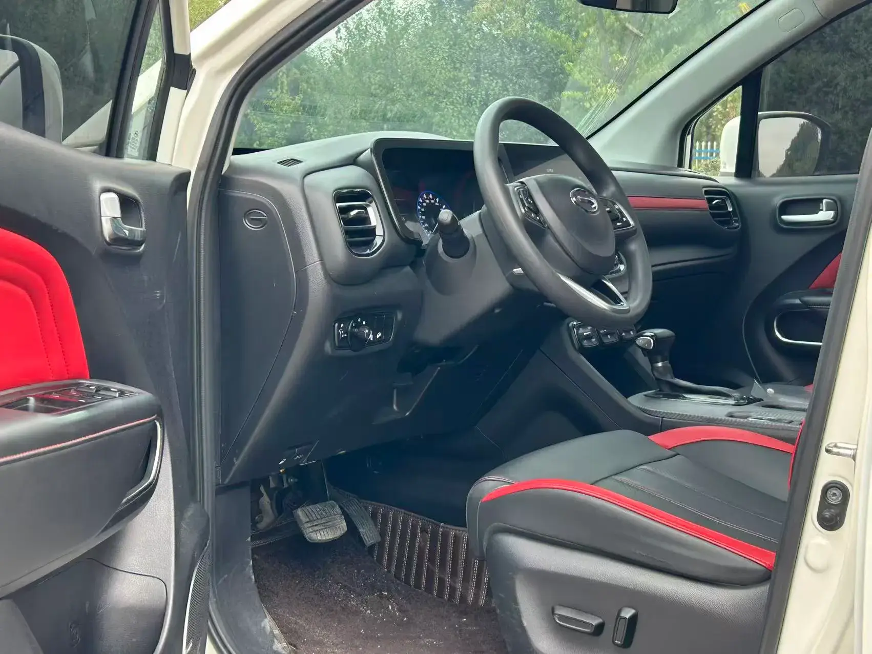 2021 GAC TRUMPCHI thumbnail 4