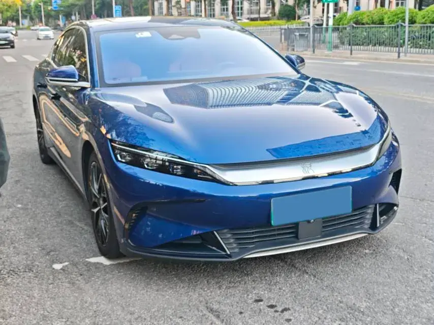 2022 BYD HAN thumbnail 3