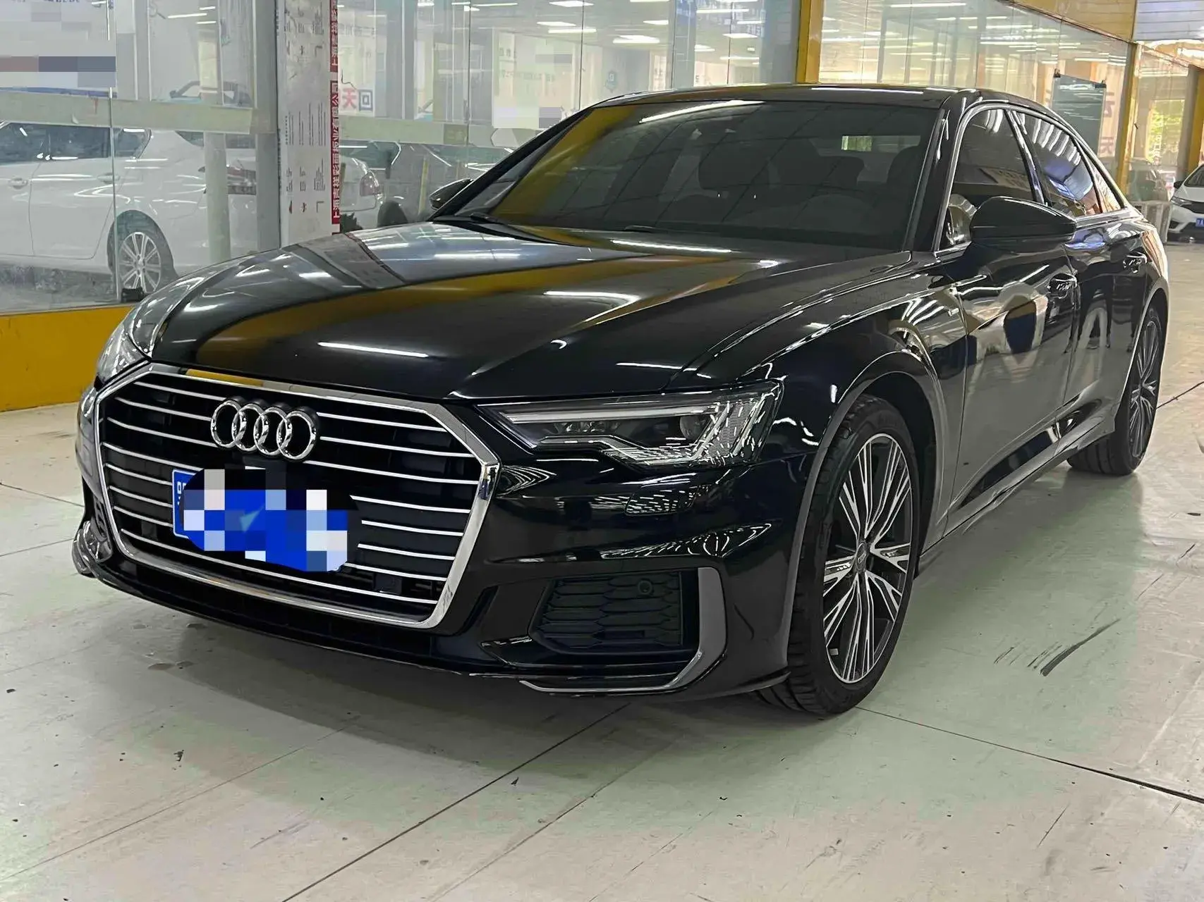 2021 AUDI A6L view 1