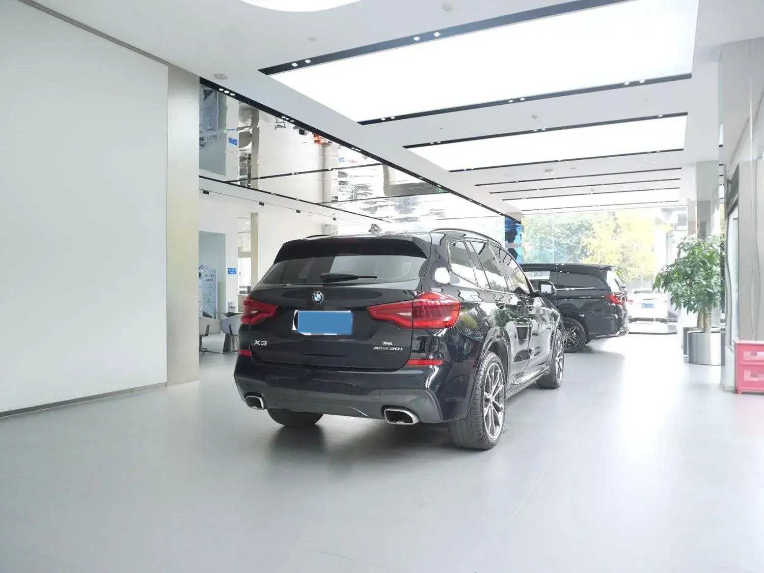 2021 BMW X3 thumbnail 3