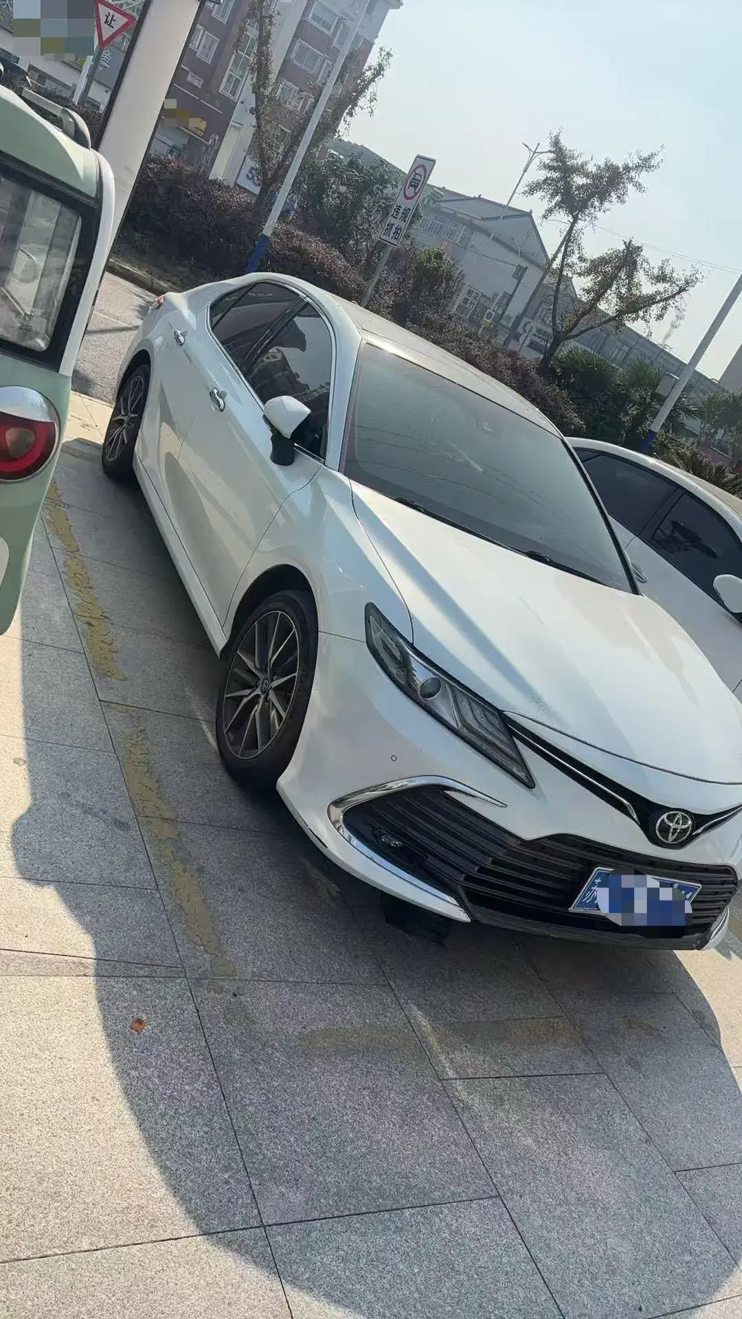 2021 TOYOTA CAMRY thumbnail 2