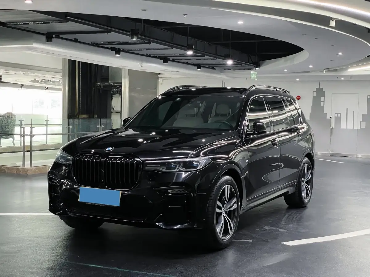 2021 BMW X7 3.0T 340HP L6 8AT