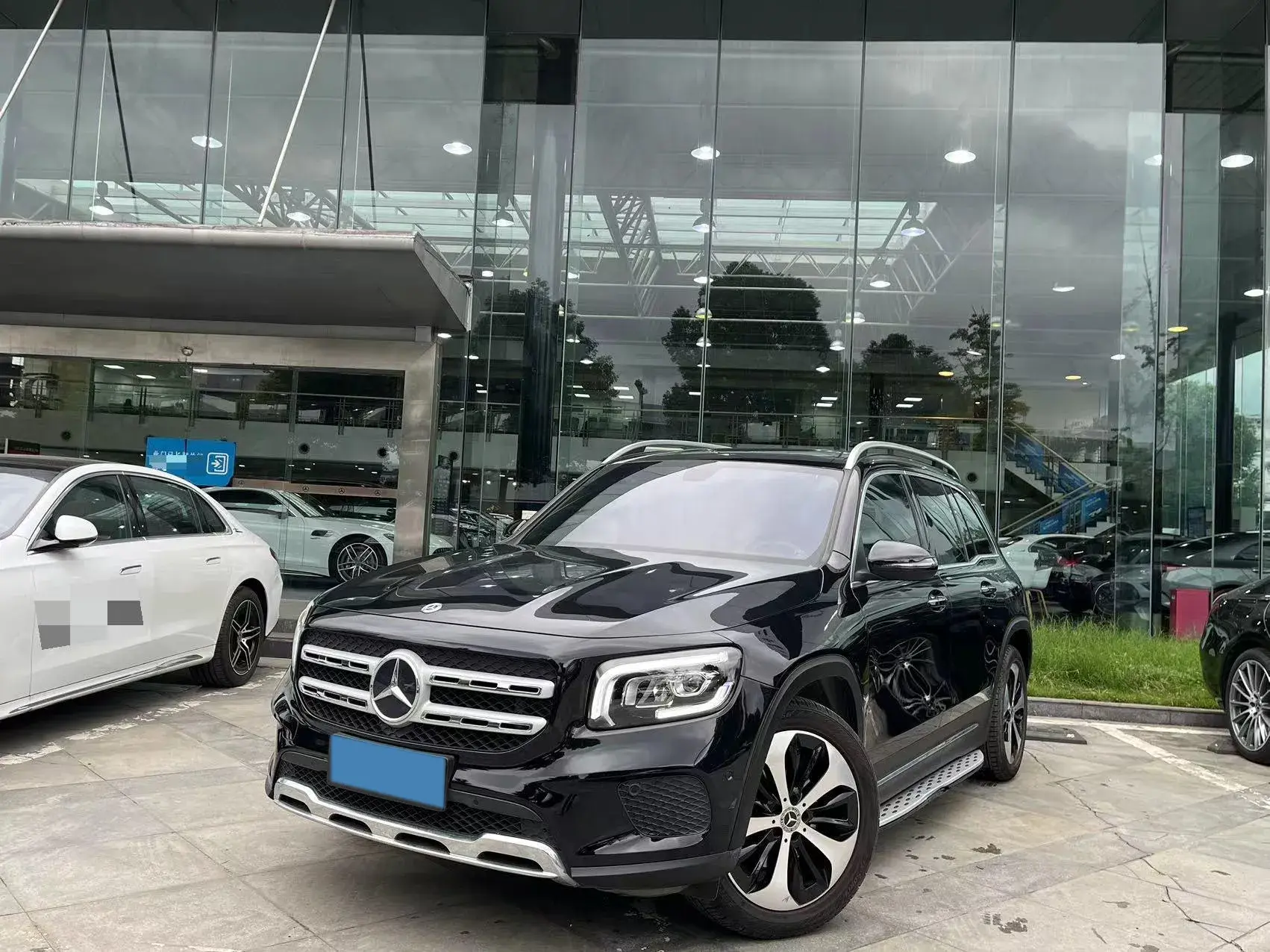 2021 MERCEDES-BENZ GLB thumbnail 2