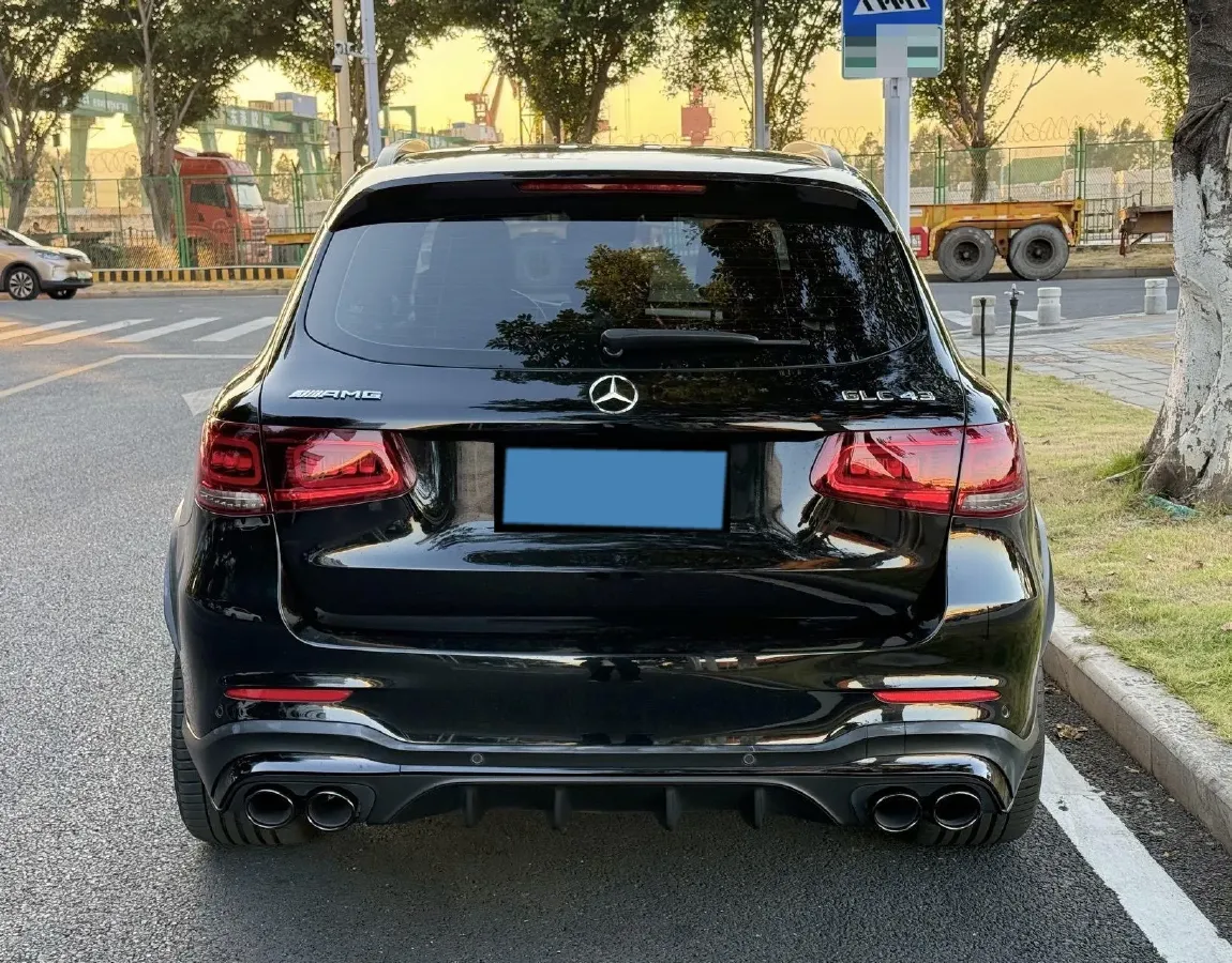 2022 Mercedes-Benz GLC AMG 3.0T 390HP V6 9AT,autocango,china used car exporter,china ev exporter,chinese used car exporter,chinese used ev exporter