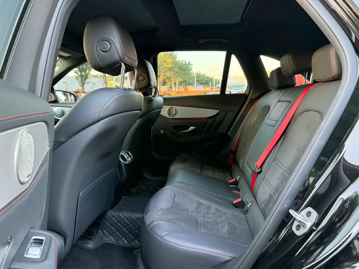 2022 Mercedes-Benz GLC AMG 3.0T 390HP V6 9AT,autocango,china used car exporter,china ev exporter,chinese used car exporter,chinese used ev exporter