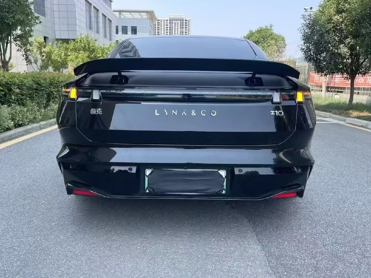 2025 LYNK&CO Z10 BEV 95KWH,autocango,china used car exporter,china ev exporter,chinese used car exporter,chinese used ev exporter