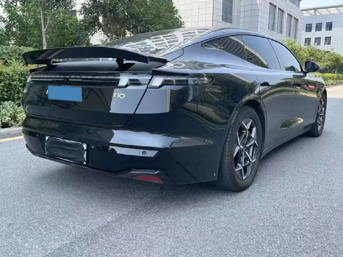 2025 LYNK&CO Z10 BEV 95KWH,autocango,china used car exporter,china ev exporter,chinese used car exporter,chinese used ev exporter