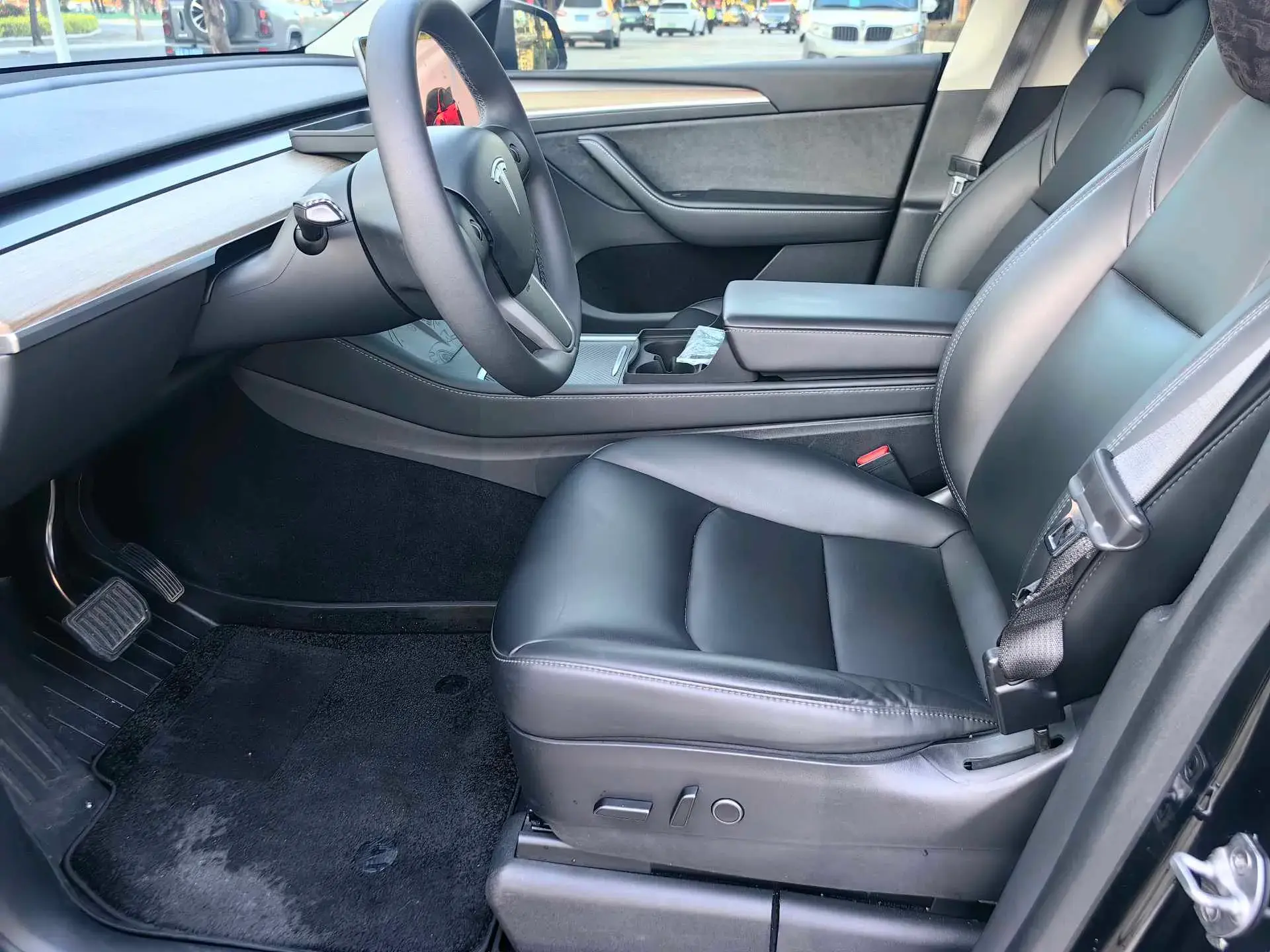 2022 TESLA MODEL thumbnail 4