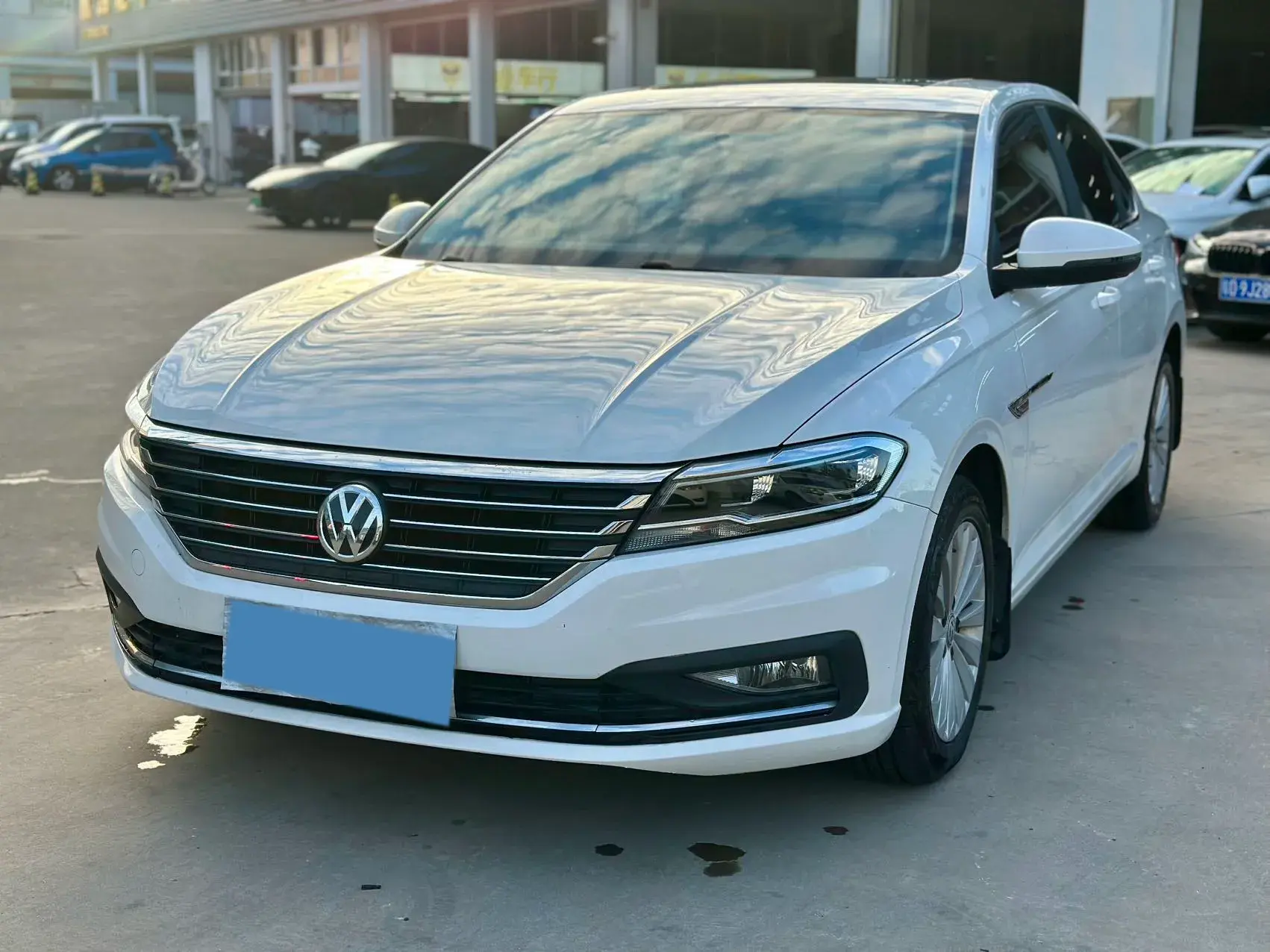 2019 VOLKSWAGEN LAVIDA view 1