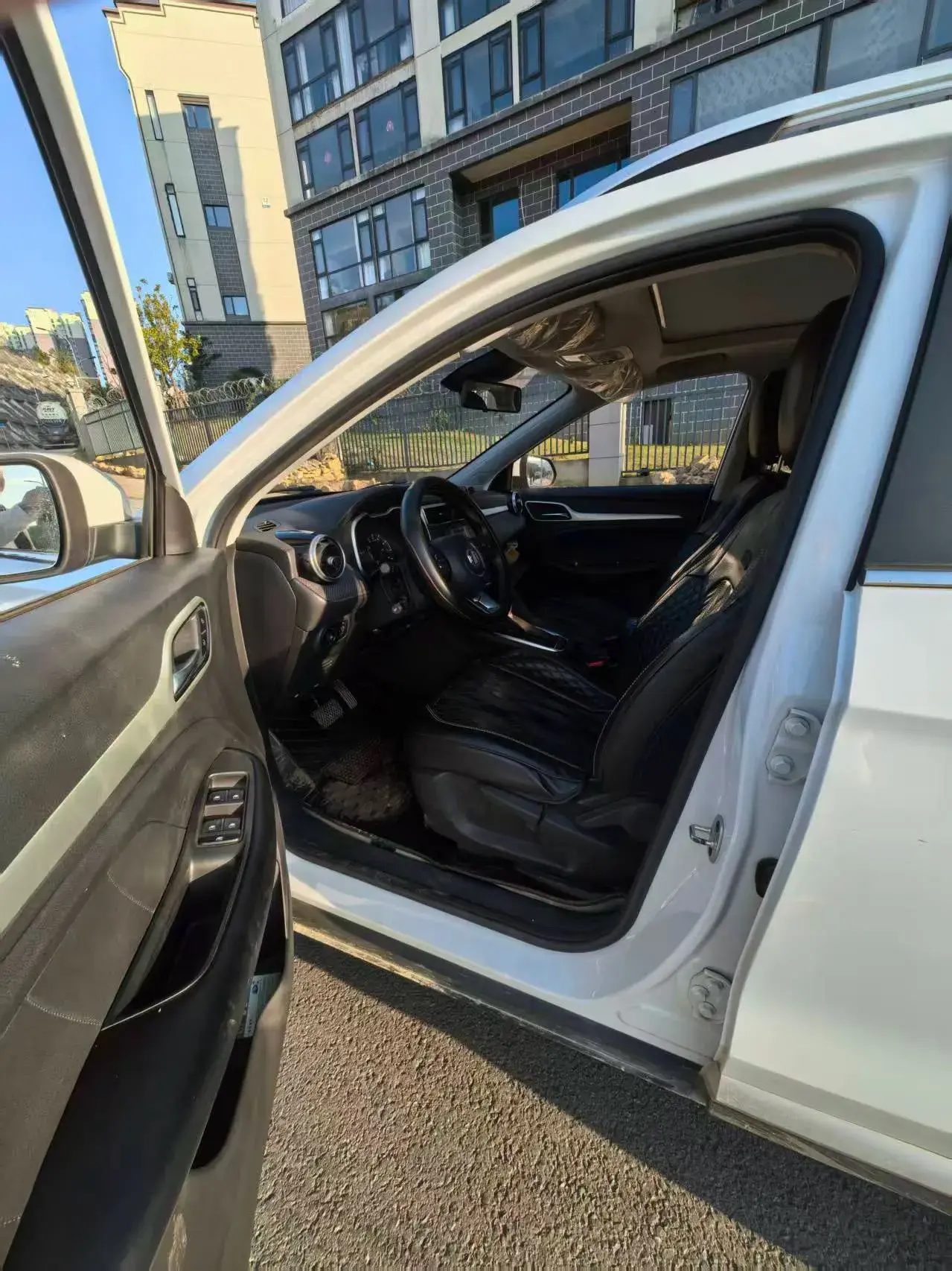 2020 MG ZS thumbnail 3