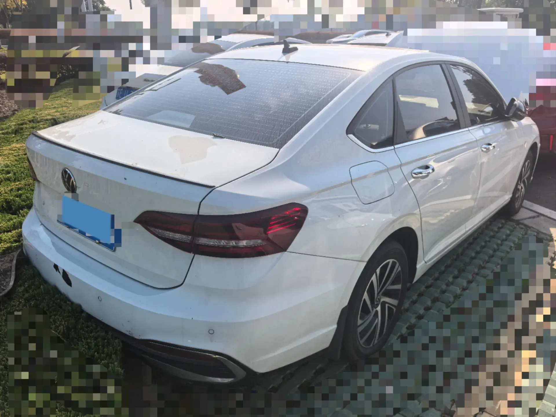 2023 VOLKSWAGEN LAVIDA thumbnail 2