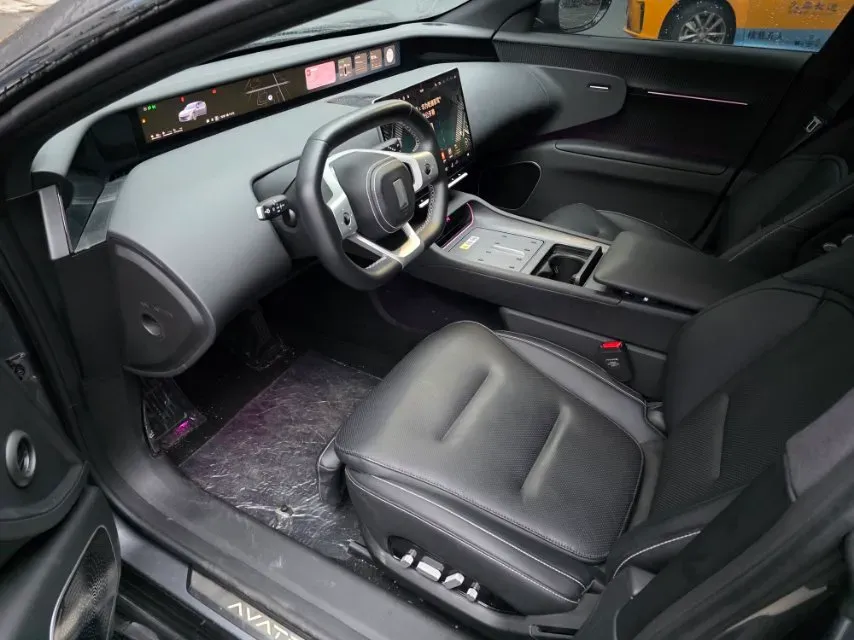 2025 Avatr 12 1.5T 156HP L4 REEV 39.05KWH,autocango,china used car exporter,china ev exporter,chinese used car exporter,chinese used ev exporter