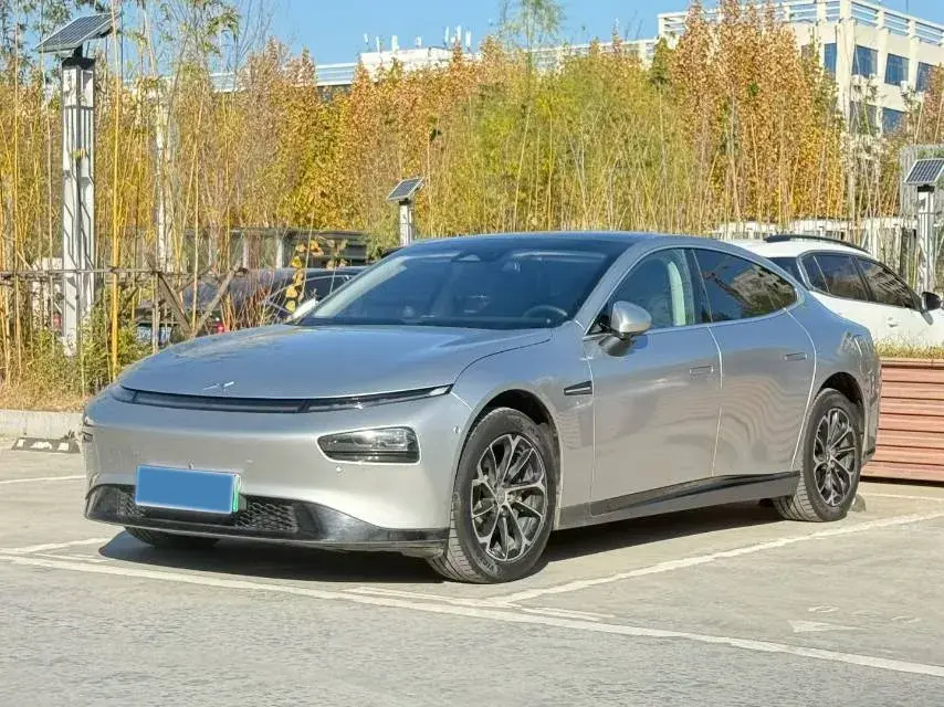 2021 XPENG P7 view 1