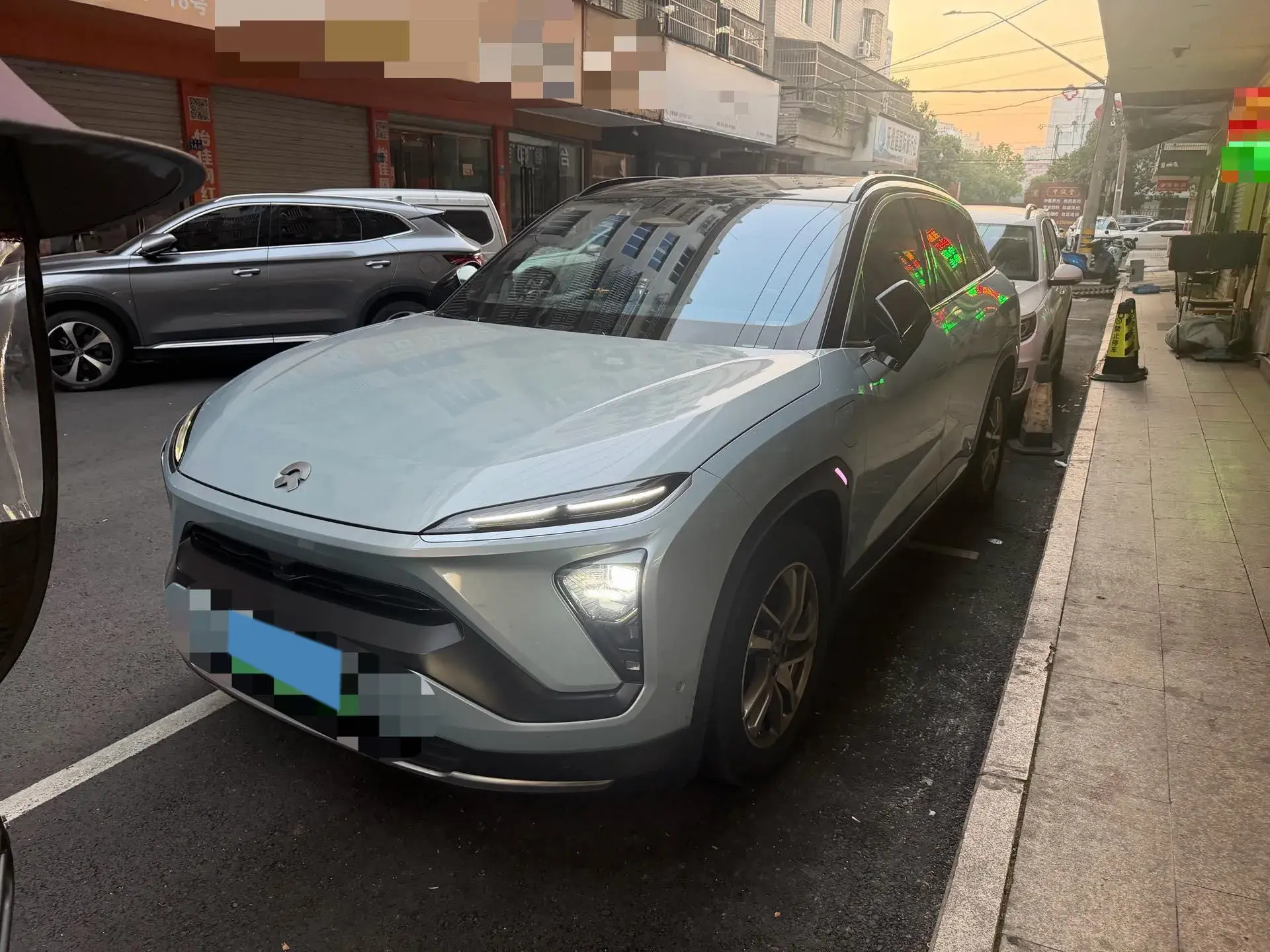 2020 NIO ES6 view 1