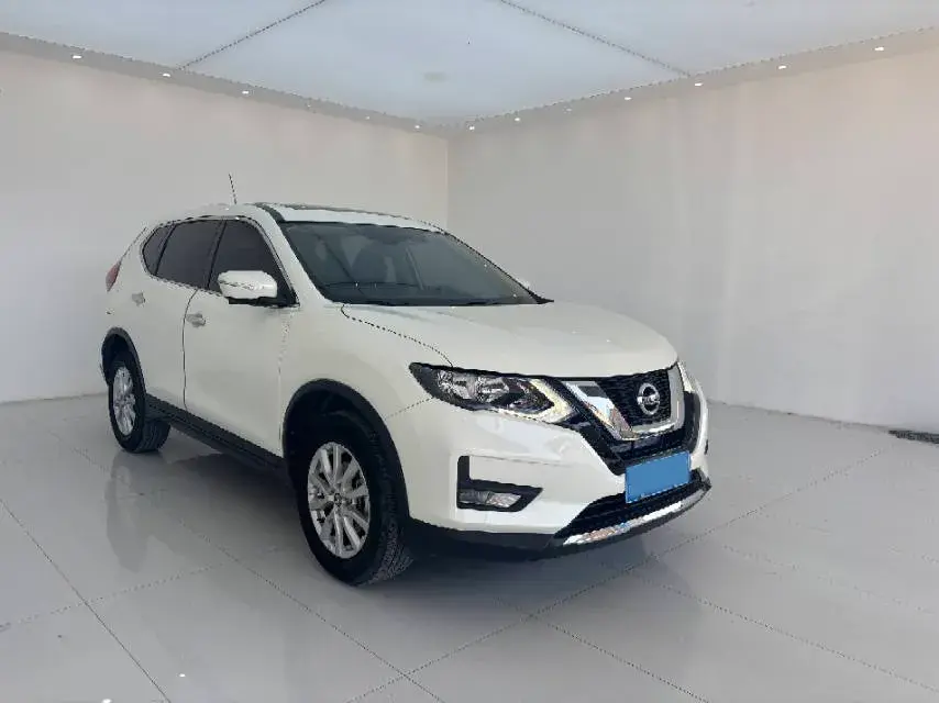 2021 NISSAN X-TRAIL thumbnail 3