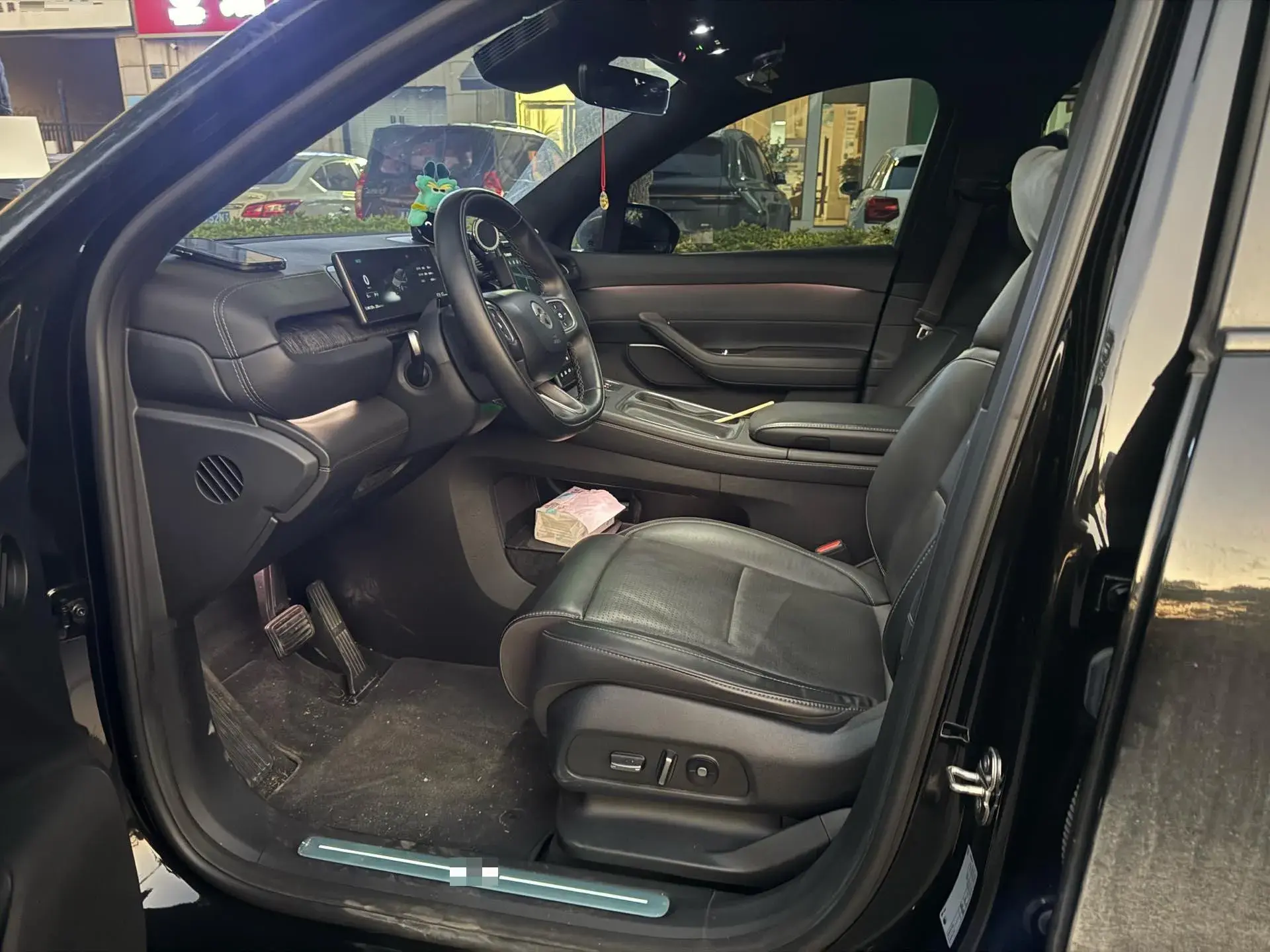 2023 NIO ES6 thumbnail 2