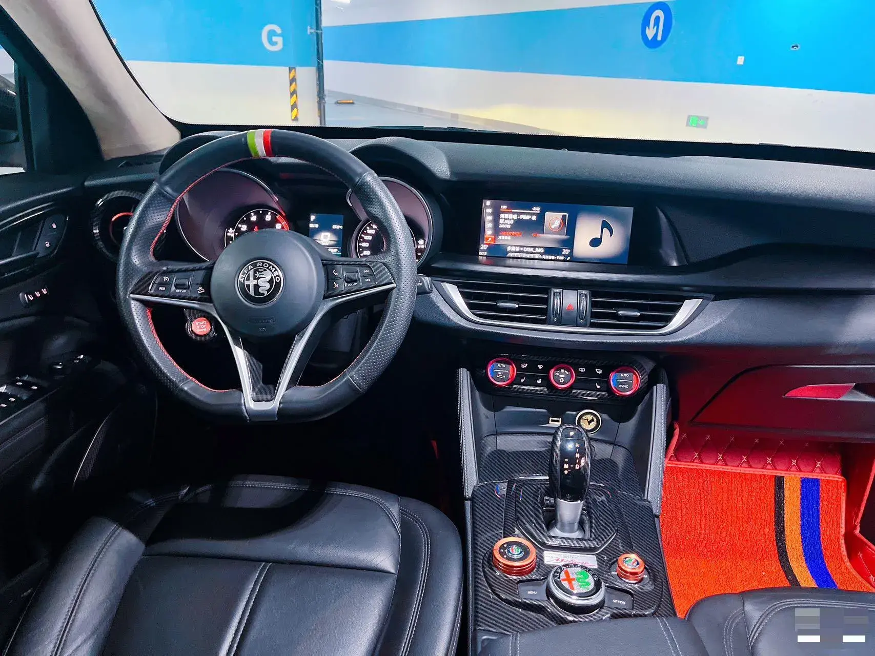 2017 ALFA ROMEO thumbnail 4